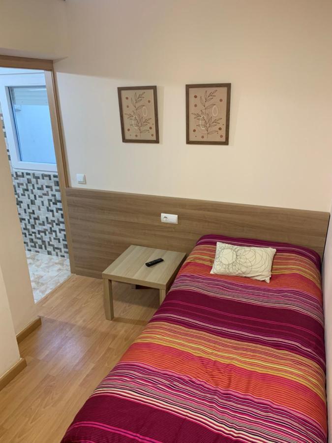 Pension Valcarce Ponferrada Exterior photo